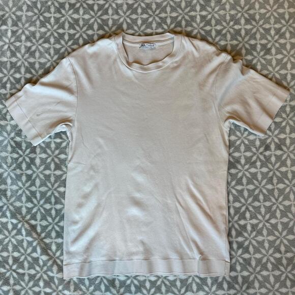 Brown corduroy trousers and cream t-shirt - Picture 4 of 7